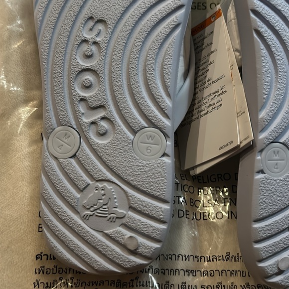 Crocs flips - Picture 6 of 8